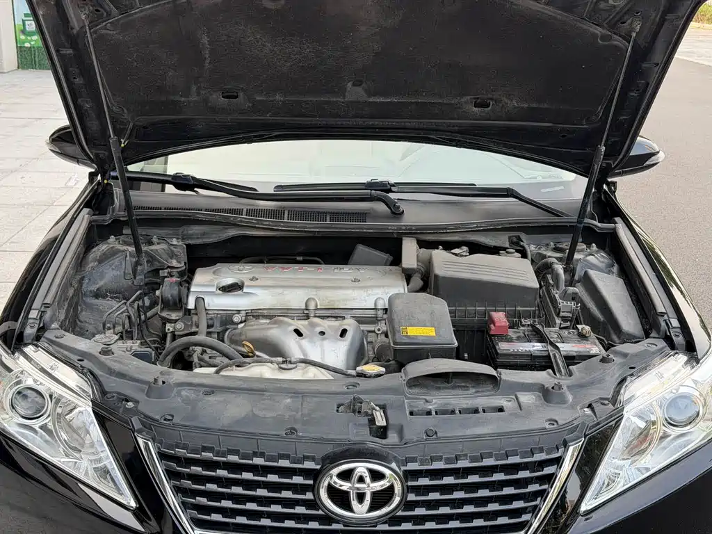 Toyota Camry 2013 — фото 13