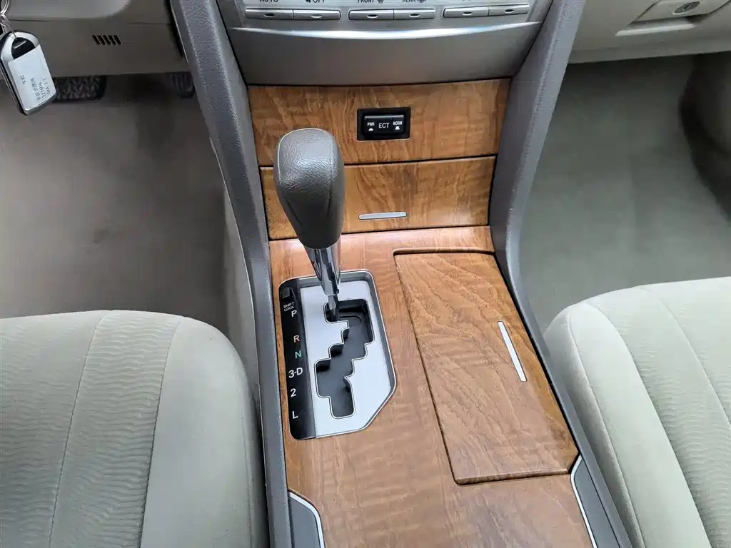 Toyota Camry 2013 — фото 13