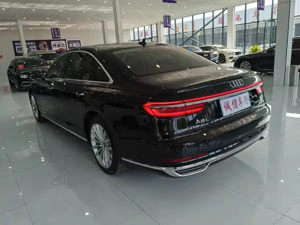 Audi A8 2021