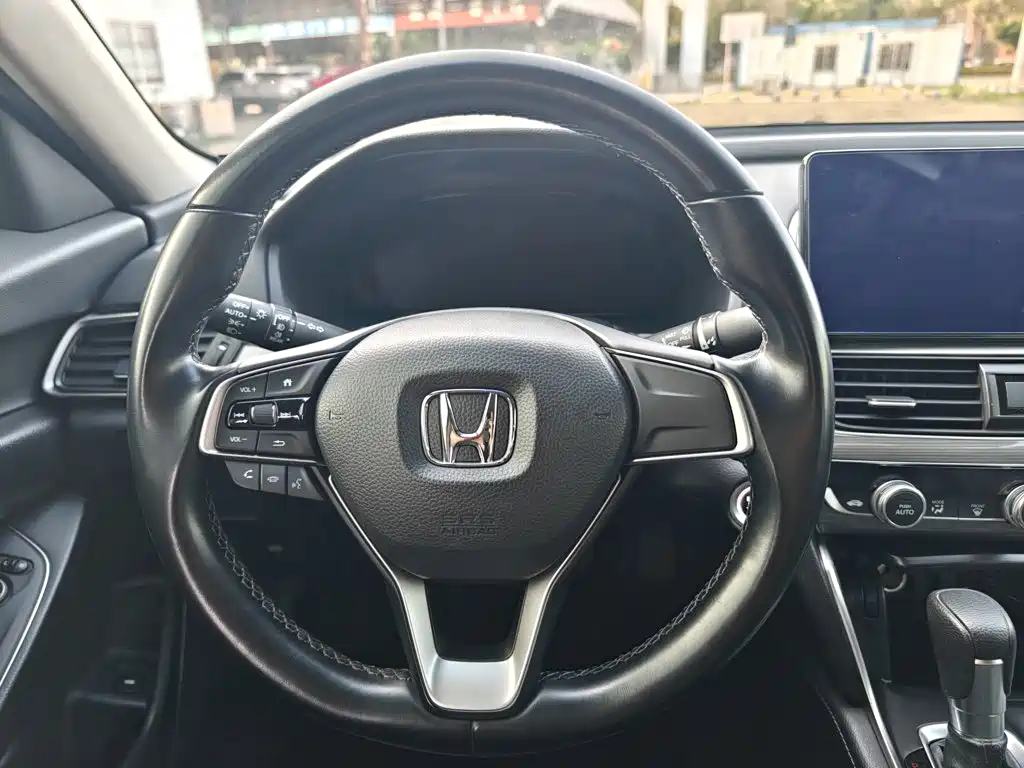 Honda Accord 2022 — фото 4