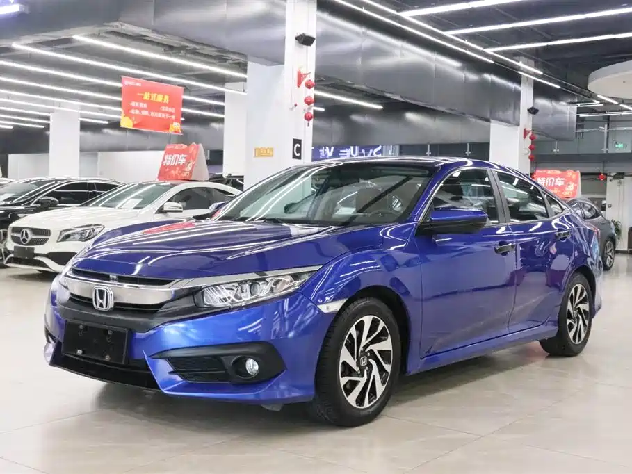 Honda Civic 2018 — фото 1