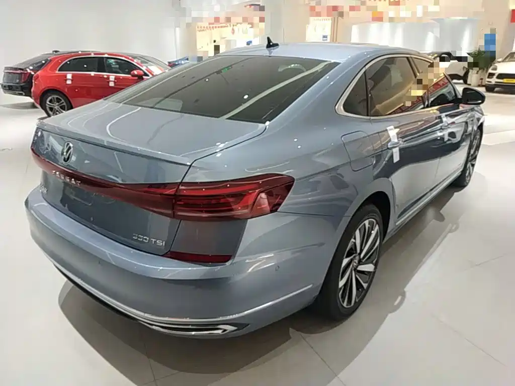 Volkswagen Passat 2023 — фото 7