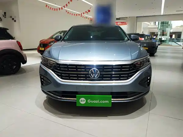 Volkswagen Passat 2023