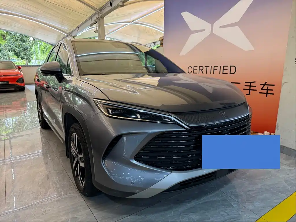 BYD L DM-i 2025 — фото 3
