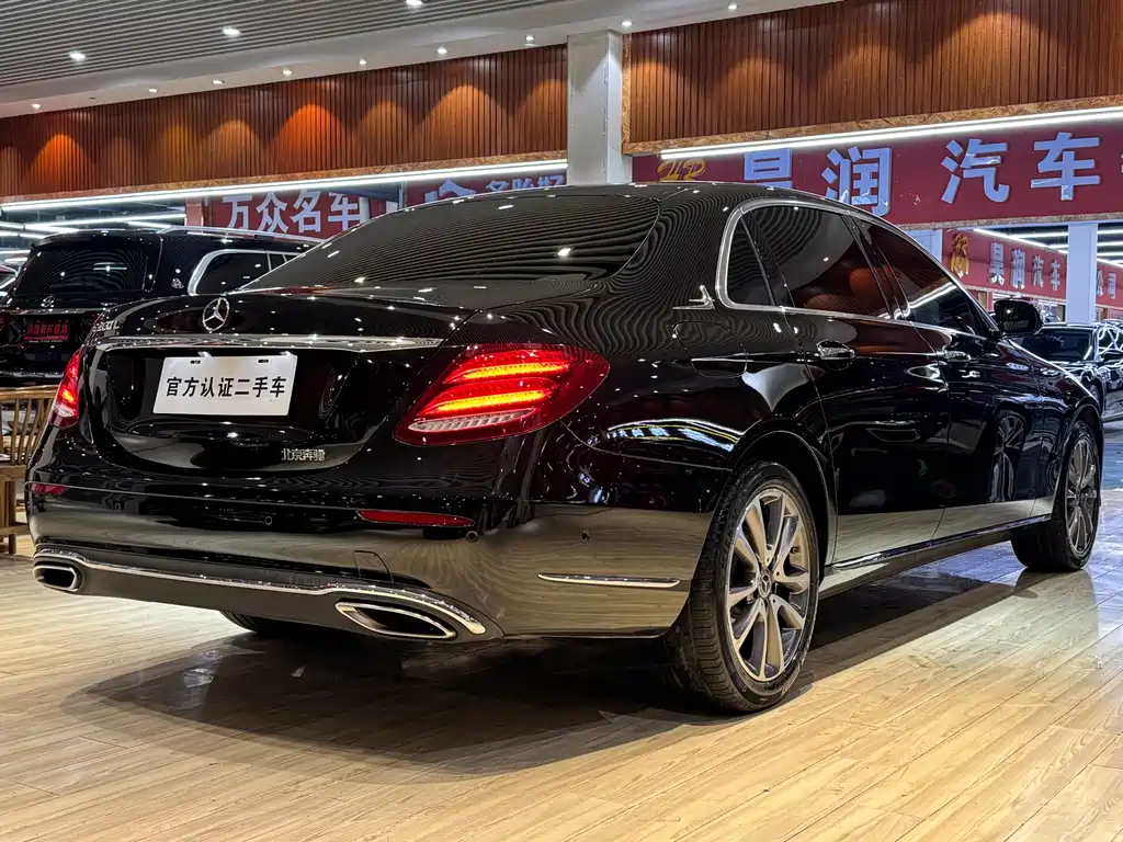 Mercedes-Benz E-Class 2019 — фото 10