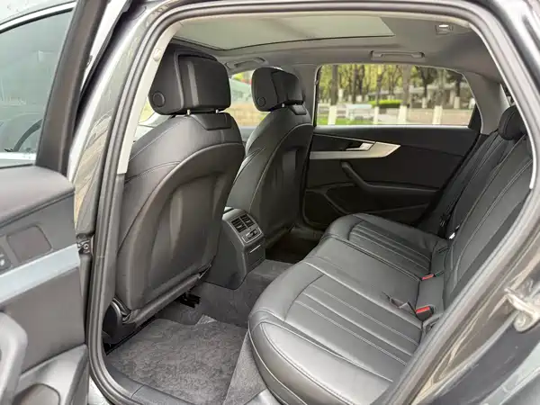 Audi A4L 2022