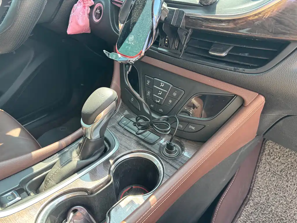 Buick Envision Plus 2018 — фото 20