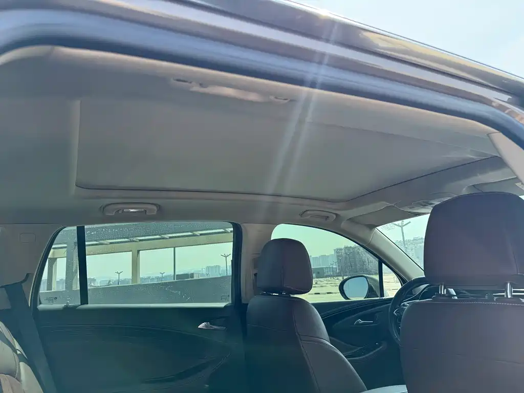 Buick Envision Plus 2018 — фото 16