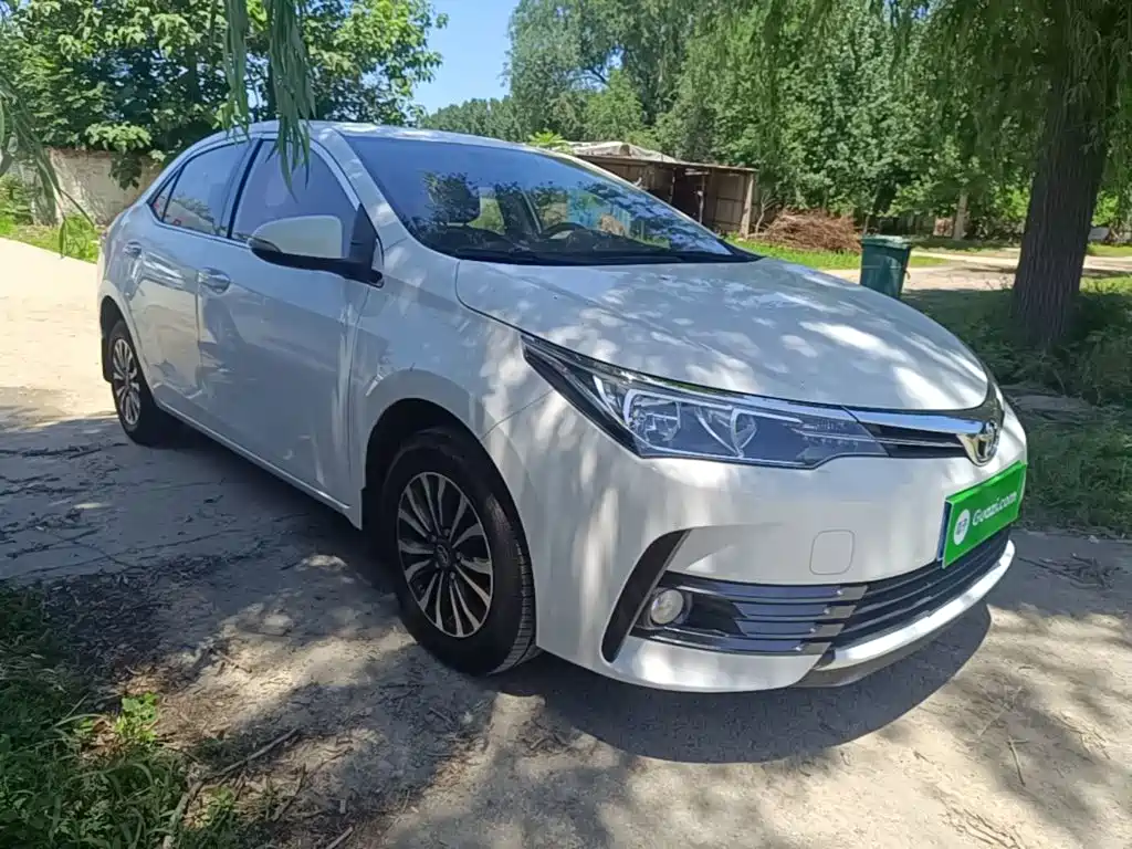 Toyota Corolla 2017 — фото 22