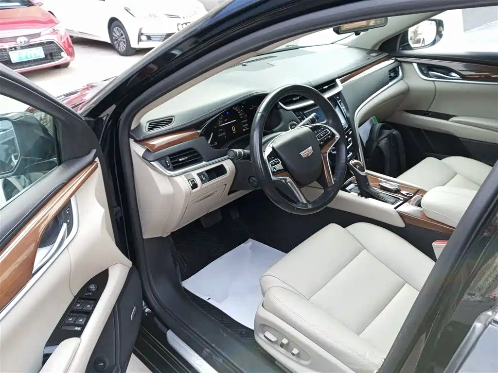 Cadillac XTS 2018 — фото 16