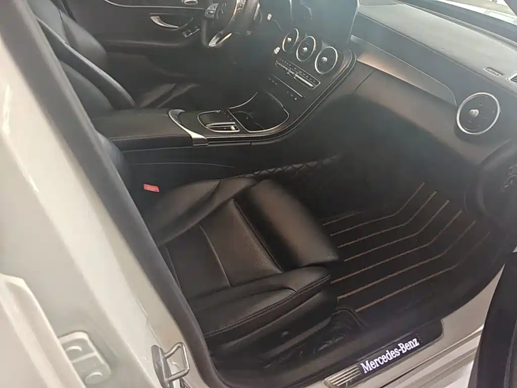 Mercedes-Benz C-Class 2020 — фото 25