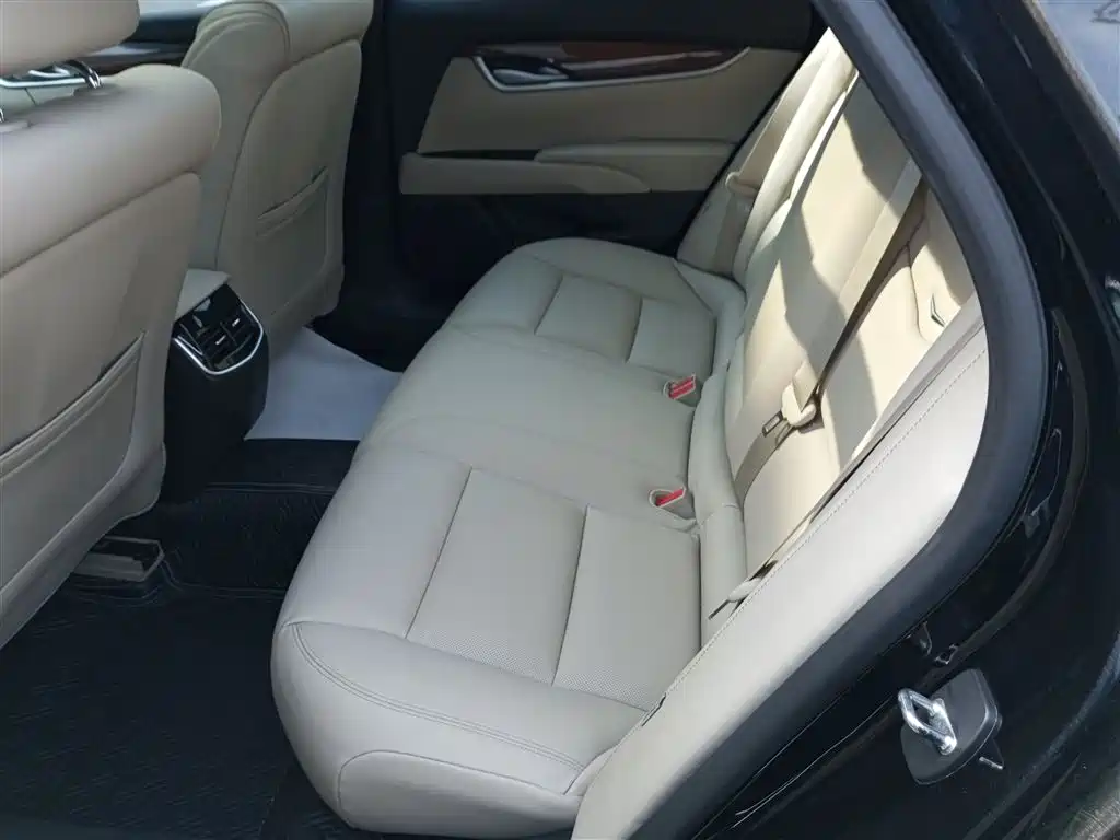 Cadillac XTS 2018 — фото 17