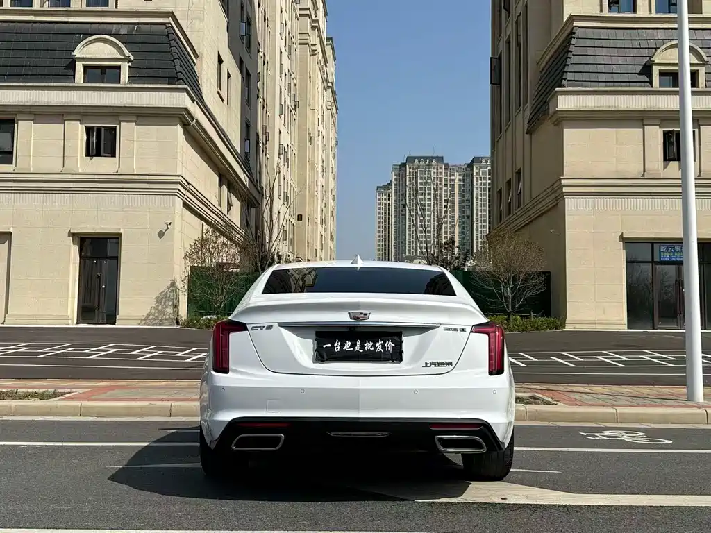 Cadillac CT5 2022 — фото 16