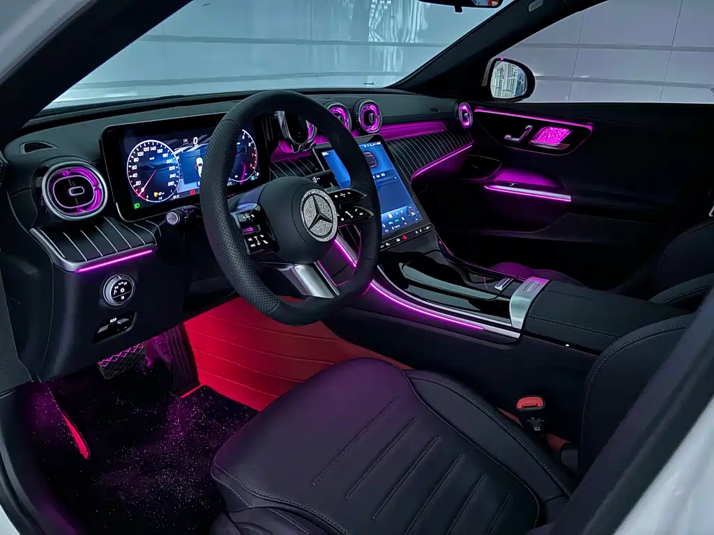 Mercedes-Benz C-Class 2025 — фото 12