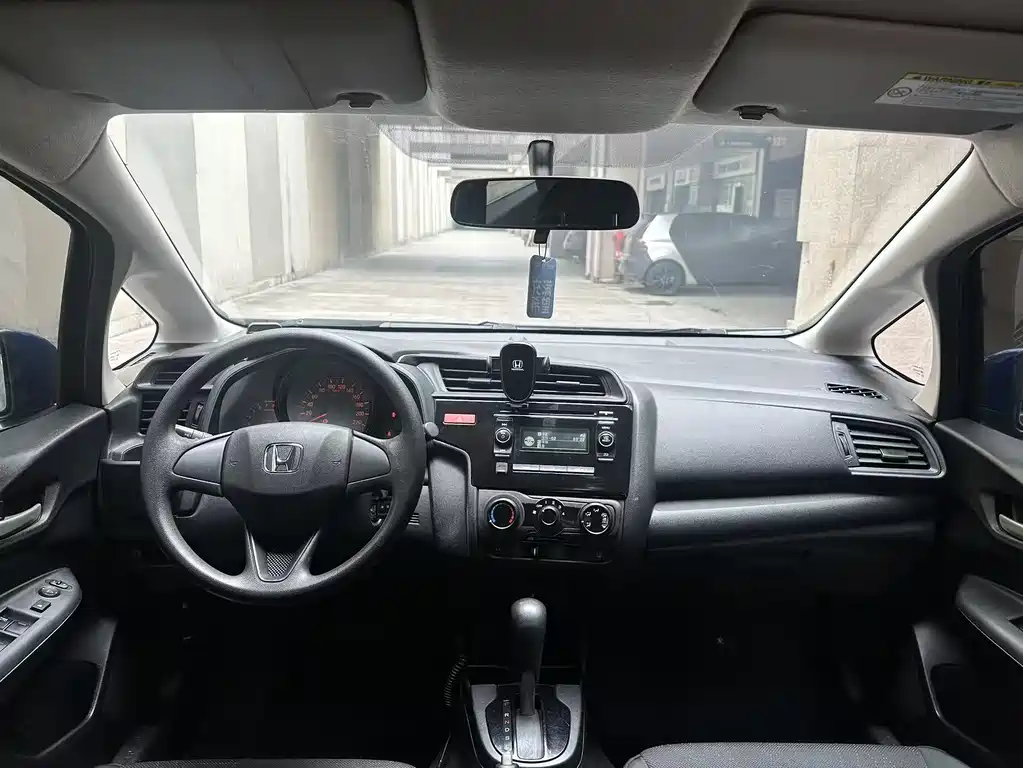 Honda Fit 2015 — фото 7