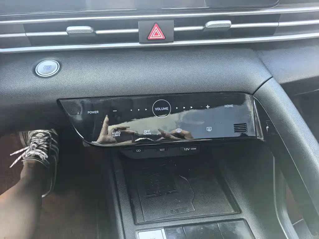 Hyundai Elantra 2022