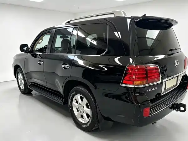 Lexus LX 2012