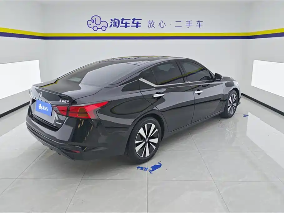 Nissan Teana 2021