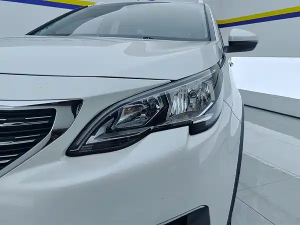 Peugeot 5008 2017