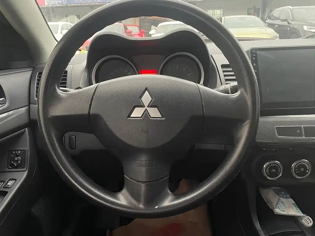 Mitsubishi Lancer EX 2017 — фото 8