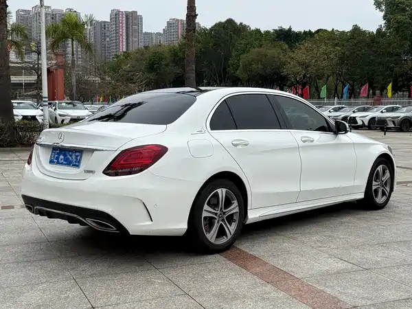 Mercedes-Benz C-Class 2020
