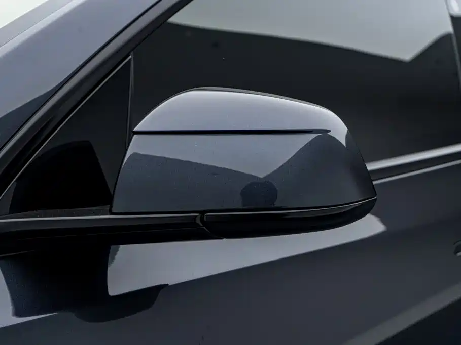 Tesla Model Y 2025 — фото 12