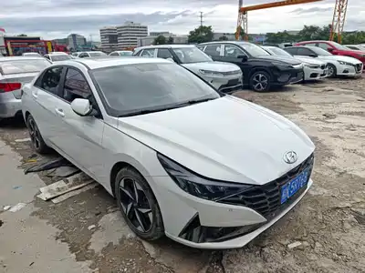 Hyundai Elantra 2023