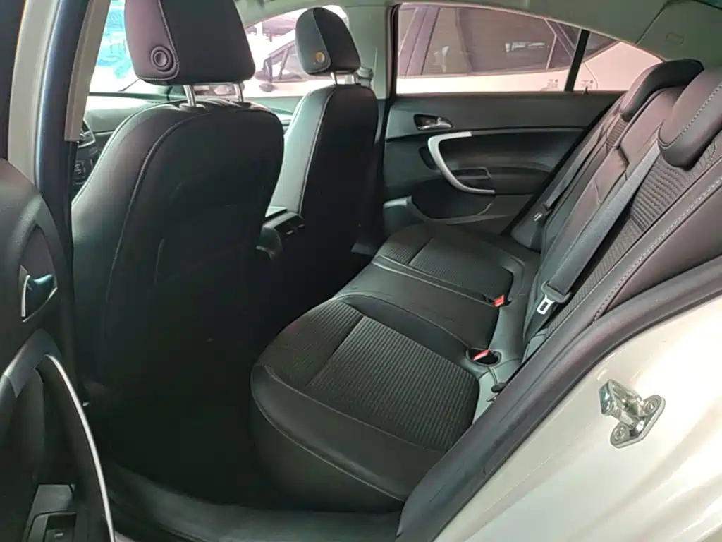 Buick Regal 2017 — фото 17