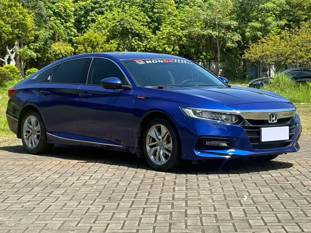 Honda Accord 2019 — фото 19