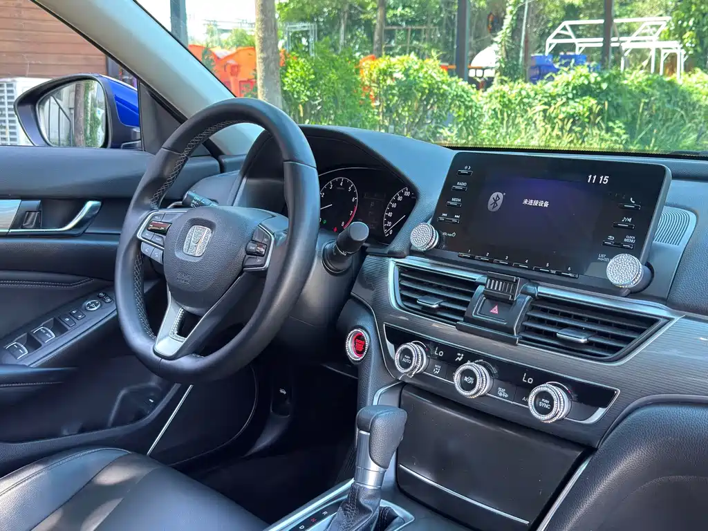 Honda Accord 2019 — фото 13