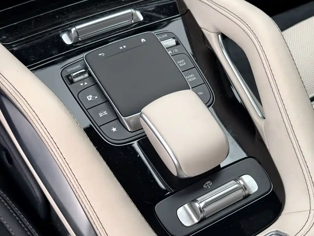 Mercedes-Benz GLE AMG 2024 — фото 9