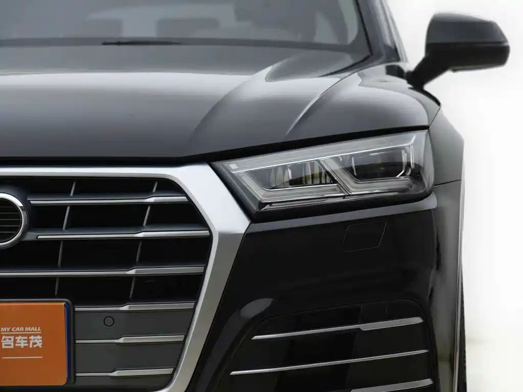 Audi Q5L 2018 — фото 14