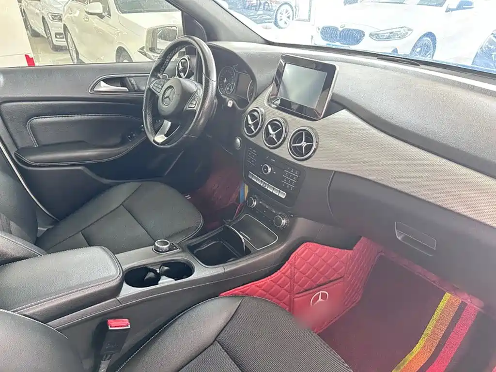 Mercedes-Benz B-Class 2015 — фото 5