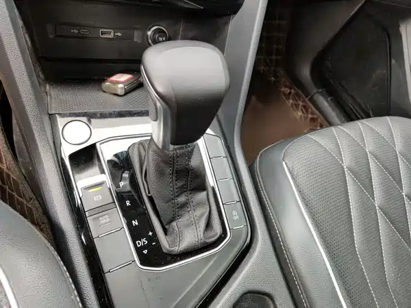 Volkswagen Tiguan L 2022