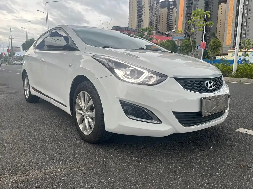 Hyundai Elantra 2017