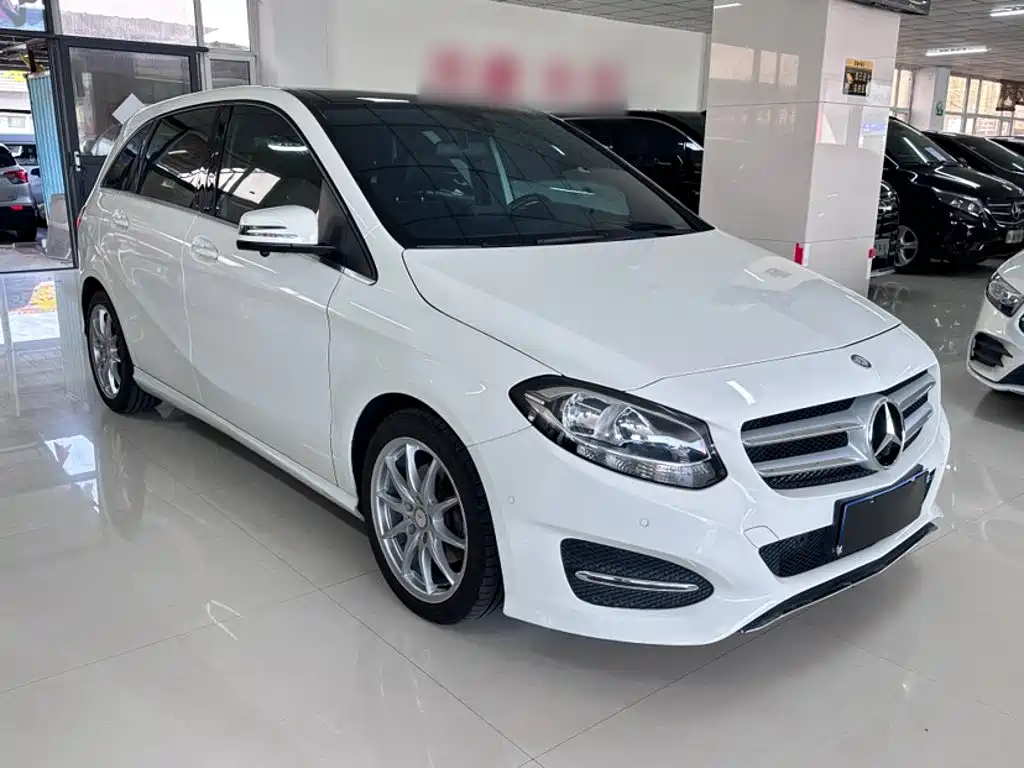 Mercedes-Benz B-Class 2015 — фото 18