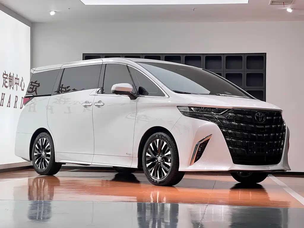 Toyota Alphard 2025 — фото 3