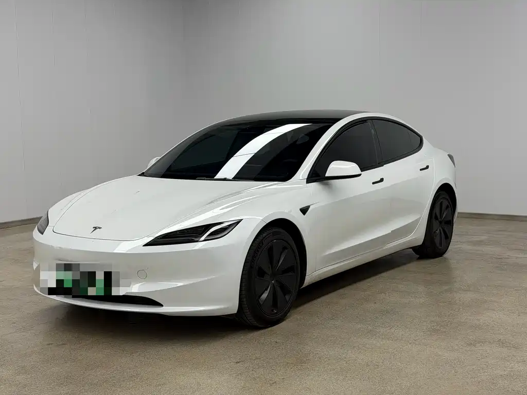 Tesla Model 3 2024 — фото 1