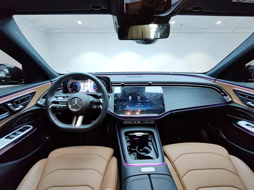 Mercedes-Benz E-Class 2024 — фото 14