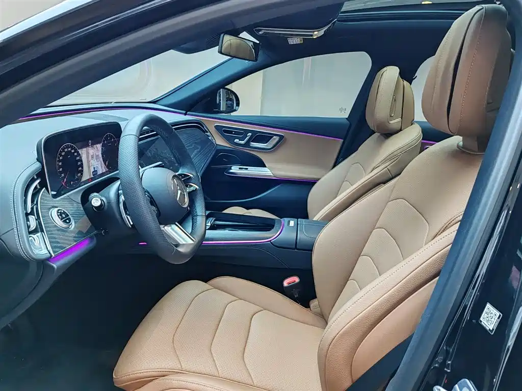 Mercedes-Benz E-Class 2024 — фото 13