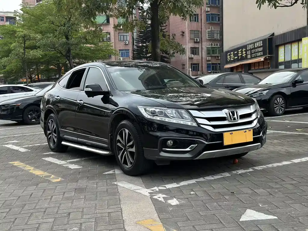 Honda Crosstour 2016 — фото 3