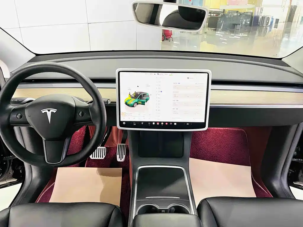Tesla Model Y 2022 — фото 9