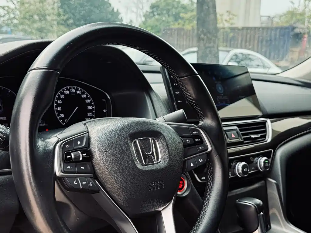 Honda Accord 2023 — фото 34