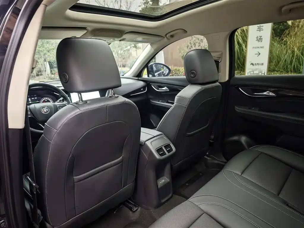 Buick Envision Plus 2023 — фото 17