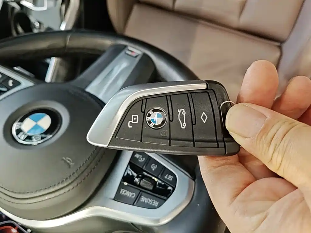 BMW 3 Series 2021 — фото 15