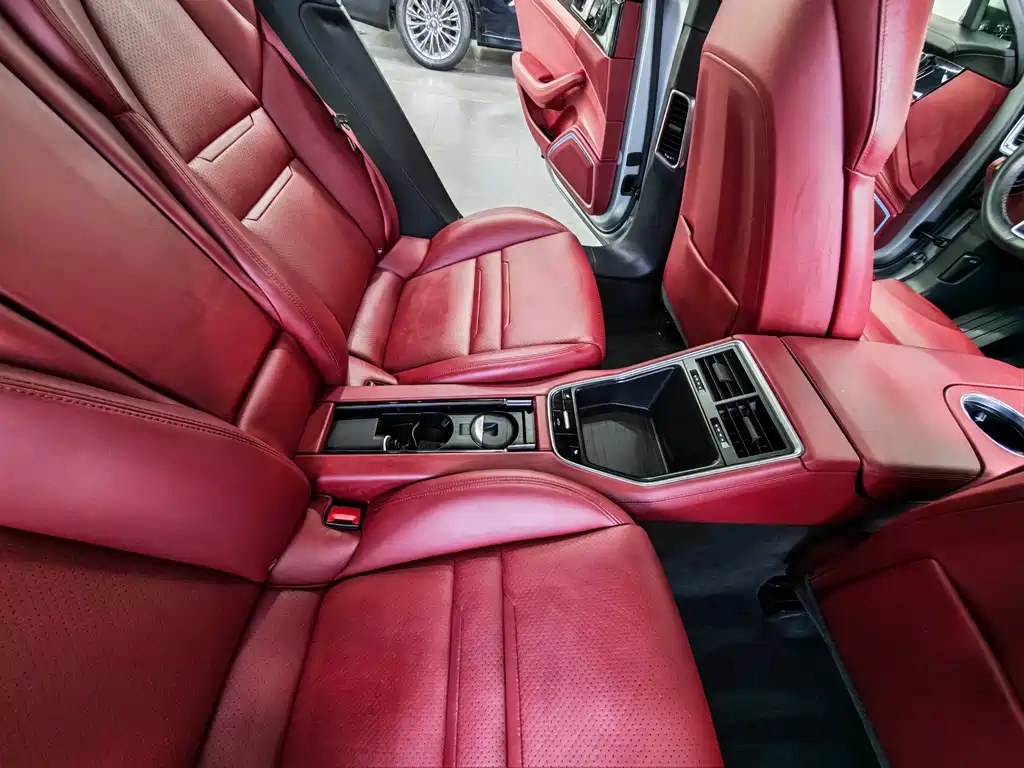 Porsche Panamera 2020 — фото 12