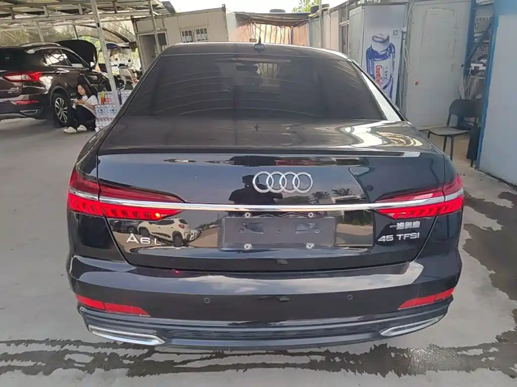 Audi A6L 2022 — фото 6