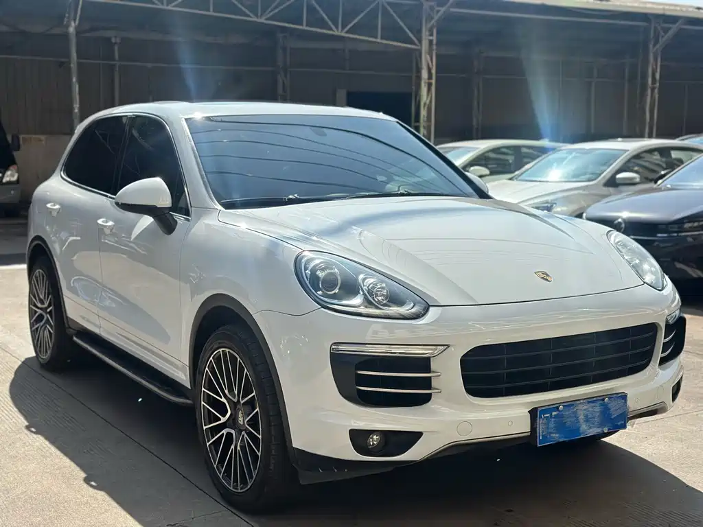 Porsche Cayenne 2017 — фото 3