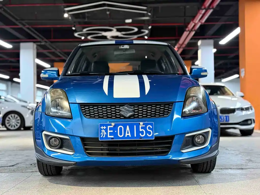 Suzuki Swift 2015 — фото 1