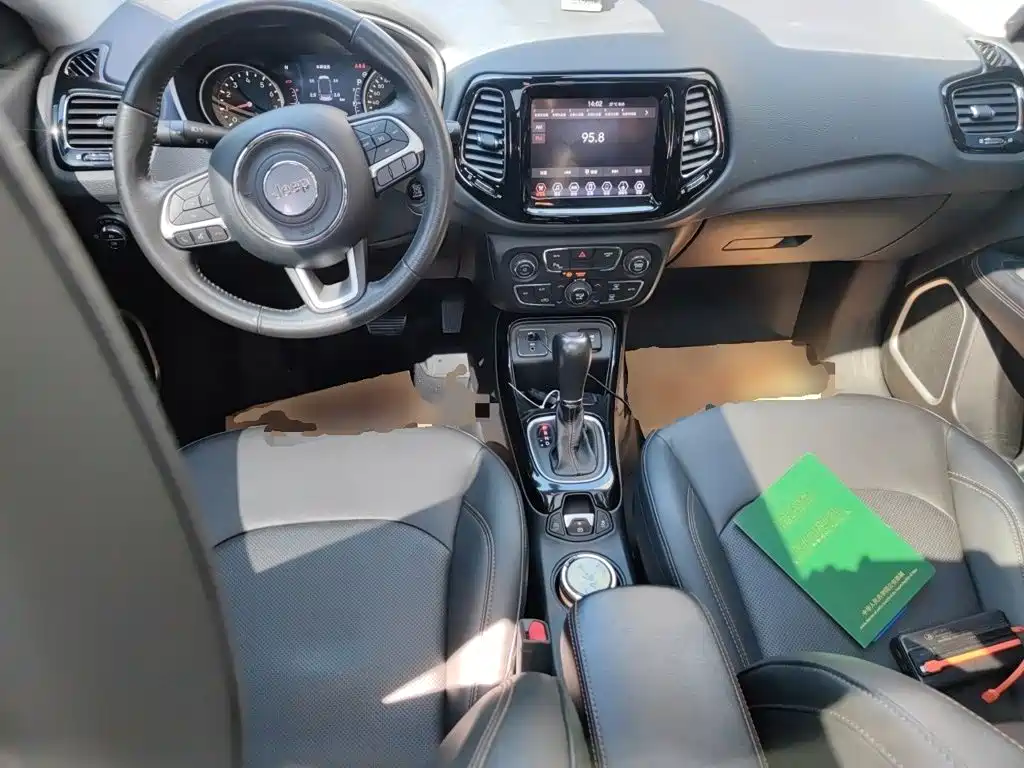 Jeep Compass 2021 — фото 10